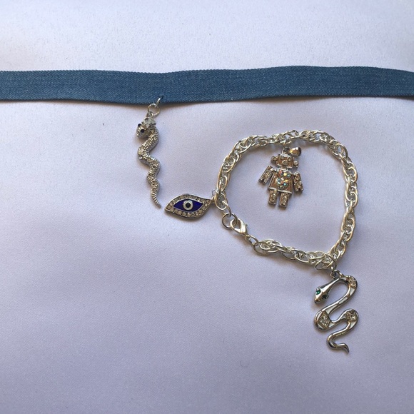 Chocker and bracelet bundle - Picture 2 of 8
